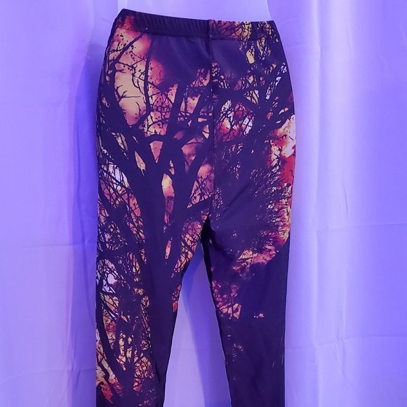 3 for $25 / Brand-new haunted house leggings - Picture 3 of 4
